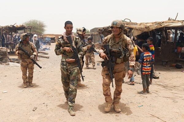 Niger: La France accepte enfin déguerpir