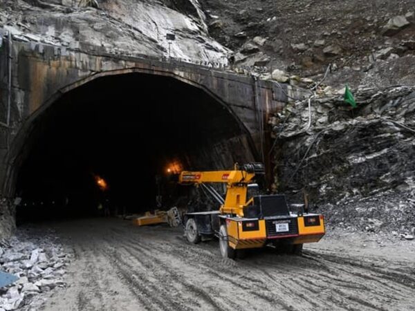 Inde: Les 40 ouvriers bloqués à l’intérieur d’un tunnel routier sont vivants