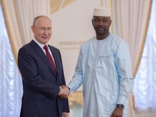 Mali: Un accord signé avec  la Russie  pour la construction d’une raffinerie aurifère à Bamako