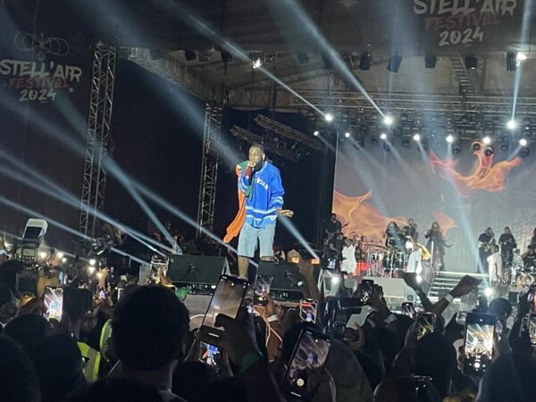 Musique: L’artiste Nigérian Burna Boy met le feu au Stell’Air  festival à Abidjan