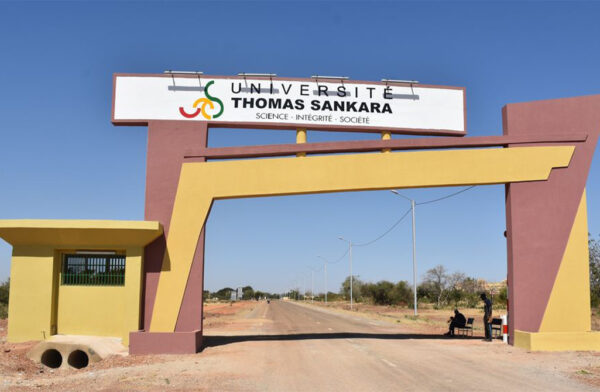 Burkina Faso : Hommage au Capitaine Thomas Sankara, une formation axée sur le patriotisme et l’entrepreneuriat pour une jeunesse engagée.