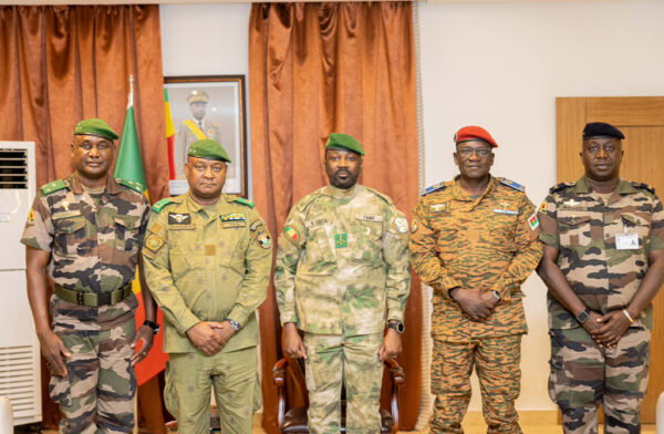 Mali / Coopération Militaire : Le Président Assimi GOÏTA rencontre les Chefs d’État-Major de l’Alliance des États du Sahel.