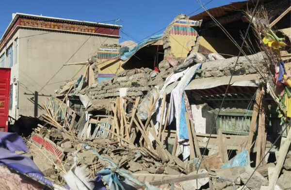 Chine : Tremblement de Terre au Tibet,Près de 100 Morts et une Région Dévastée.