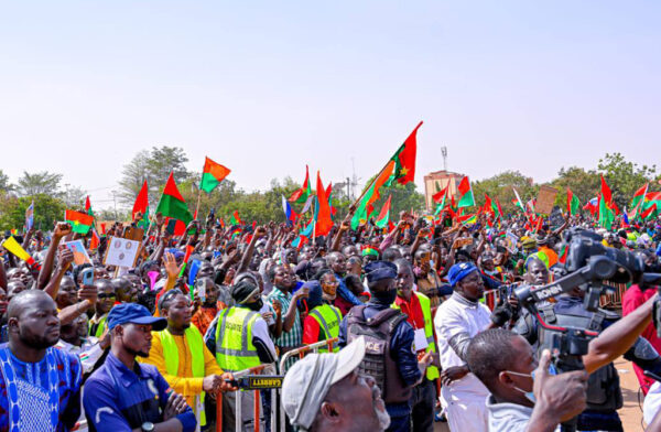 Burkina Faso : Utilisation Responsable des Médias Sociaux, un Appel à la Vigilance et à la Lutte contre la Désinformation